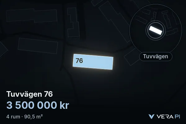 VERA PI:s bild av Tuvvägen 76: huset i 3D, upplyst i blått, och kartan runt omkring