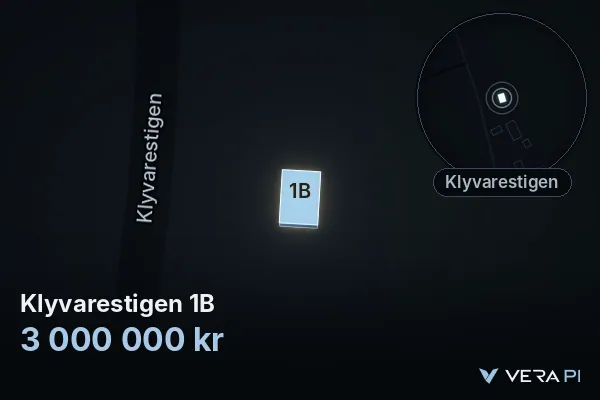 VERA PI:s bild av Klyvarestigen 1B: huset i 3D, upplyst i blått, och kartan runt omkring