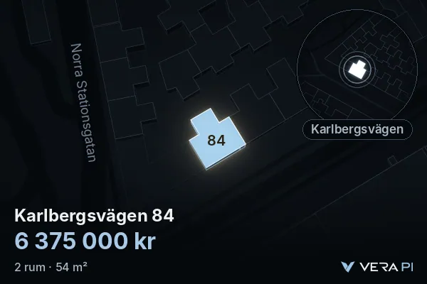VERA PI:s bild av Karlbergsvägen 84: huset i 3D, upplyst i blått, och kartan runt omkring