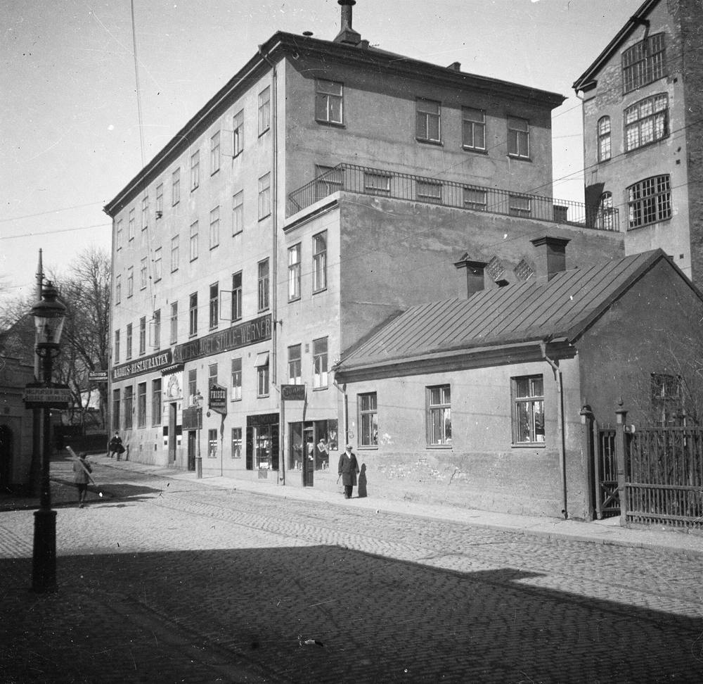 Kaplansbacken 2–6