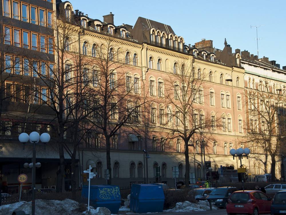 Barnhusgatan 8