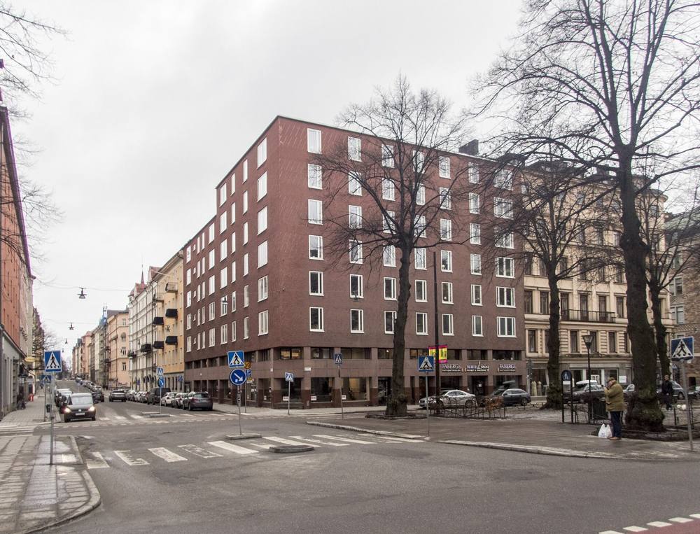 Karlavägen 64
