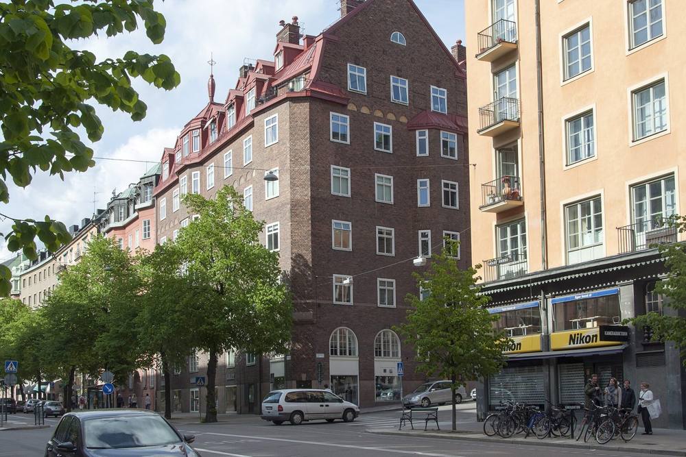 Eriksbergsgatan 1A–1B