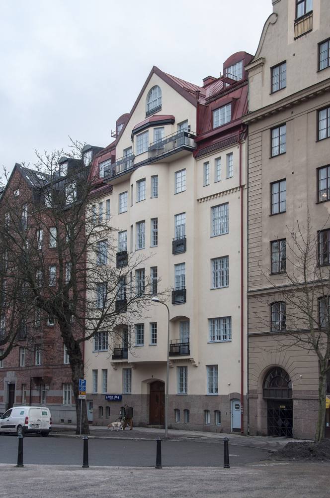 Karlaplan 18