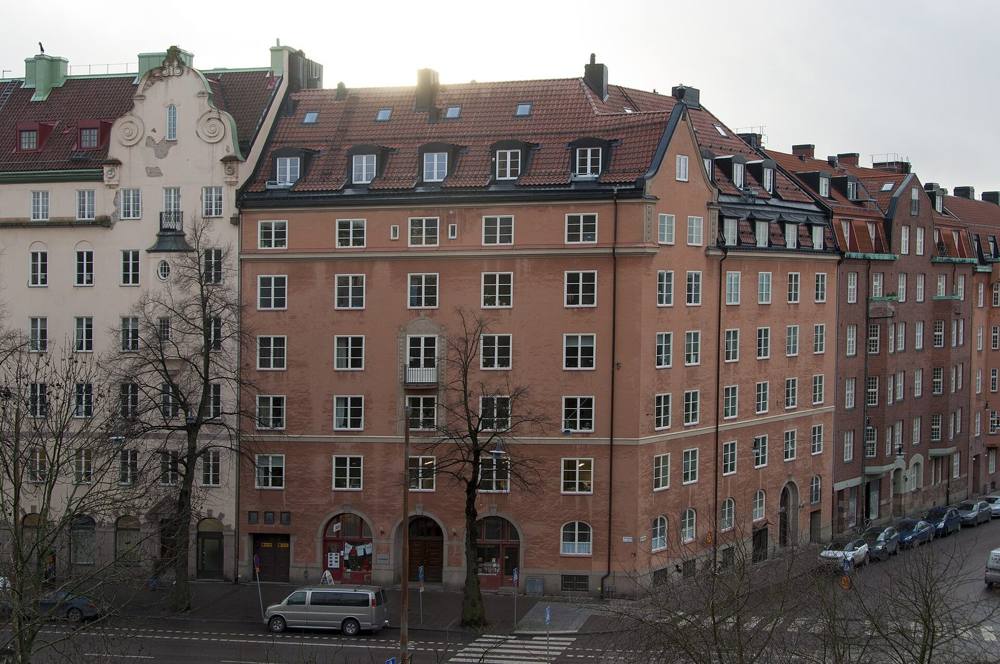 Karlavägen 12