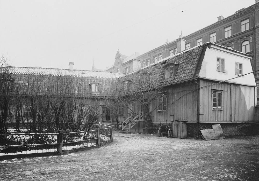Nybrogatan 75