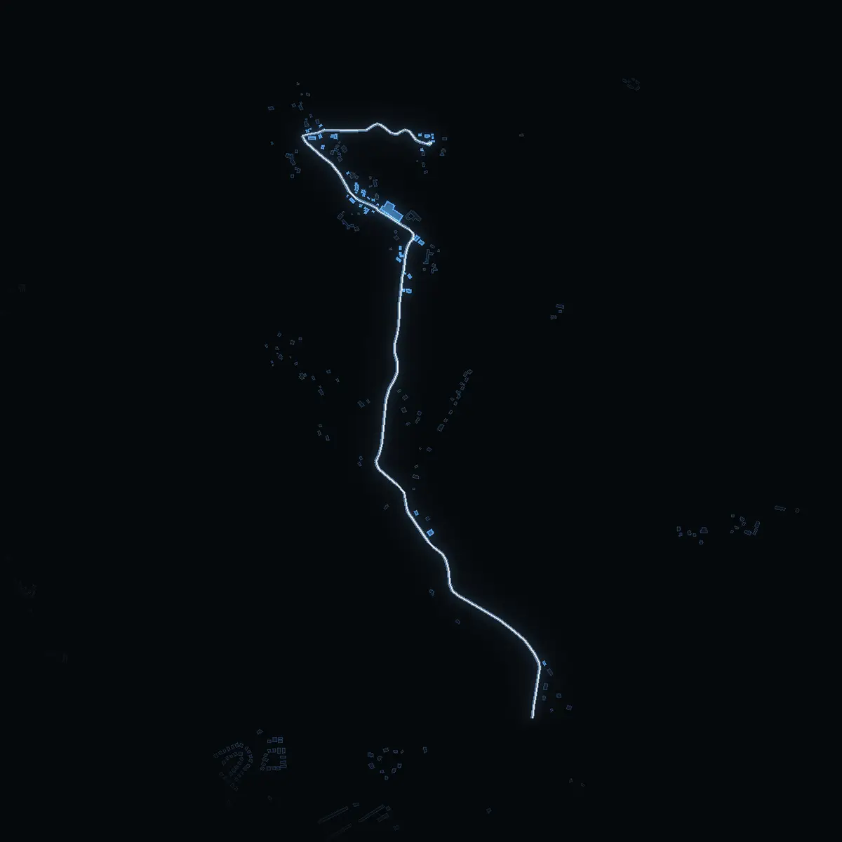Gatan nattetid: Charlottenberg inritad i vitt, husen tända i färgen för områdets inkomst