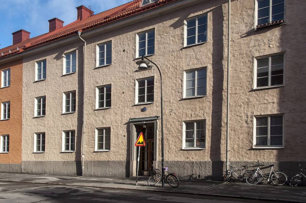 Rödabergsbrinken 10–16