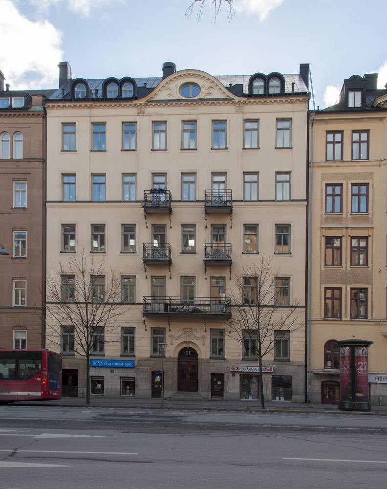 Karlbergsvägen 11–11A